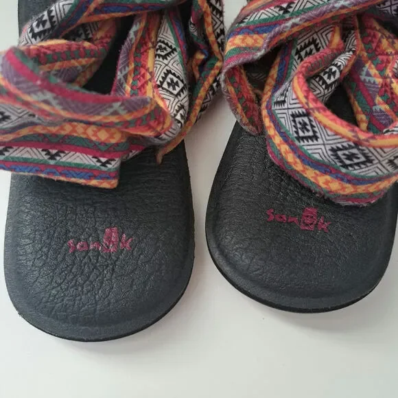 Sanuk Women's Yoga Sling 2 Print Sandal
Magenta Tribal Stripe Size 11 - Picture 2 of 4